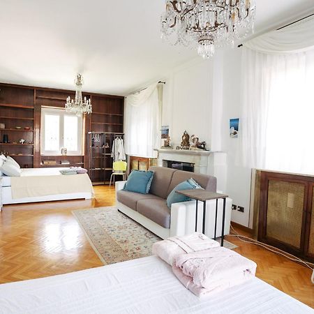 Bed&Breakfast Relax In The Lake Desenzano del Garda Exterior foto
